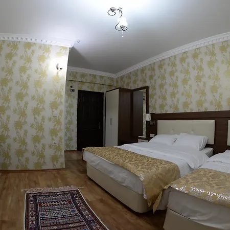 Gelgor Hotel 2*